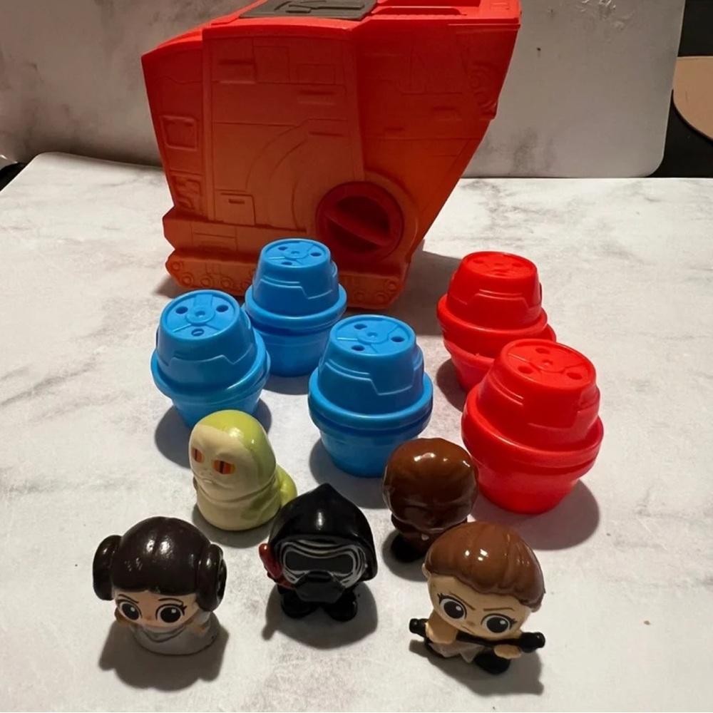 Doorables Star Wars squish squadron vehicle Rey Kyle chewie Leia jabba